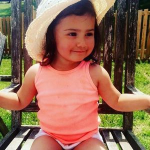 Meet your Posher, Danyelle